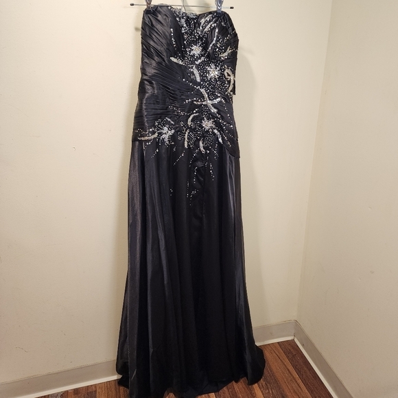 TONY BOWLS Black Long Evening Prom Slit Front Dress size 10 - Picture 4 of 12